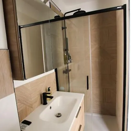 Appartement Neuf, Parfaitement Situé 6min Cv-8min Gare Arles